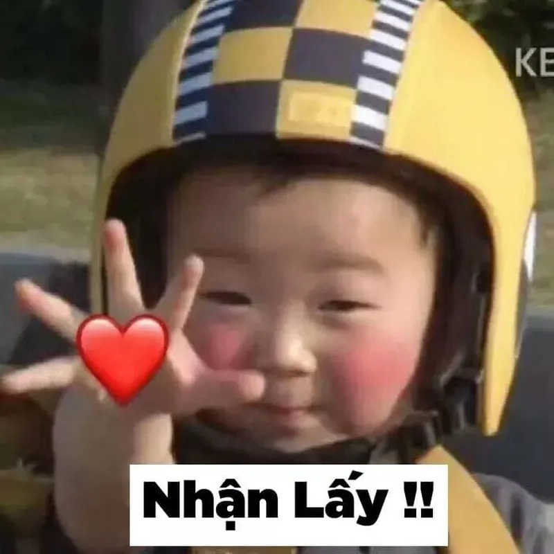 Ảnh thả tim meme làm bừng sáng không gian mạng xã hội