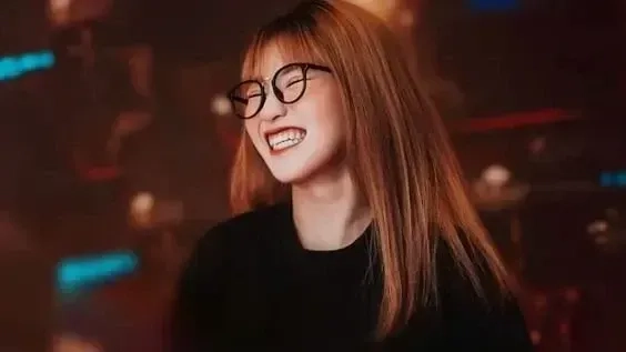 Anh sexy gái xinh tạo nên sự quyến rũ không thể cưỡng lại. Cùng thưởng thức vẻ đẹp này!