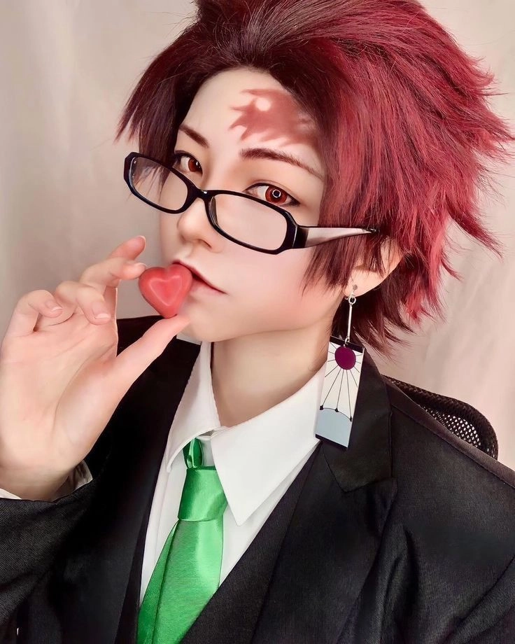 Tanjiro cosplay cute dễ thương nhưng đầy mạnh mẽ