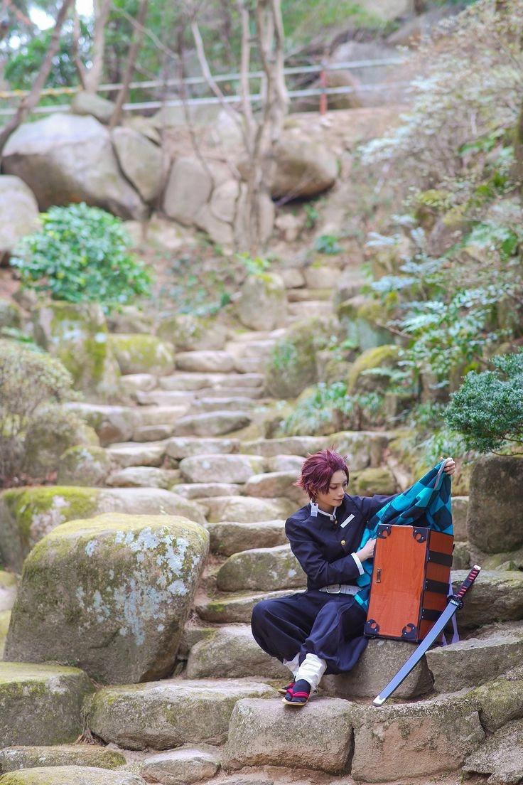 Anime Tanjiro cosplay tái hiện sống động