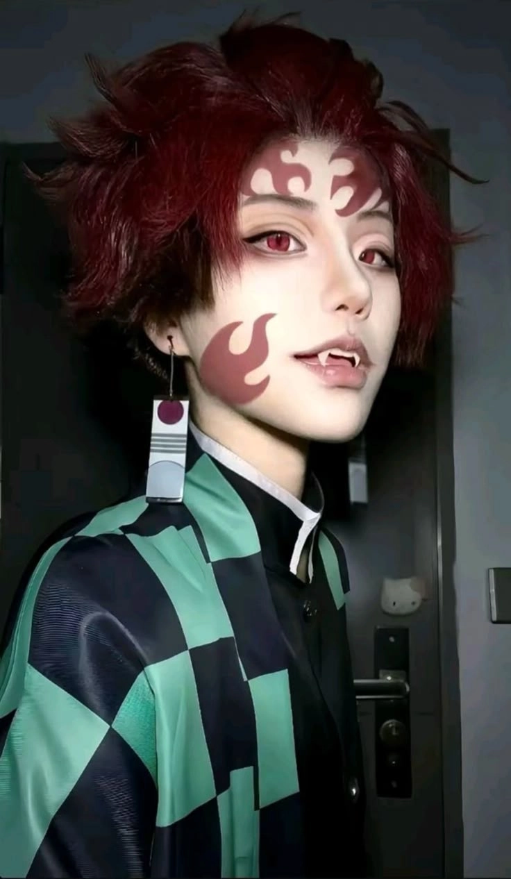 Demon Slayer cosplay Tanjiro thần thái đỉnh cao