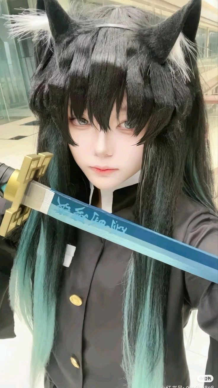Muichiro cosplay TikTok gây sốt với vẻ đẹp hoàn mỹ