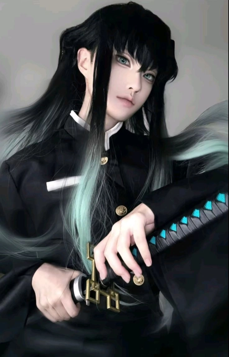 Muichiro Tokito cosplay với bộ trang phục cực chất