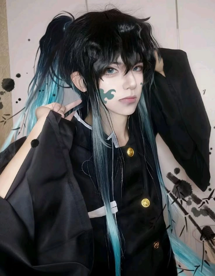 Muichiro cosplay cute với biểu cảm đáng yêu khó cưỡng