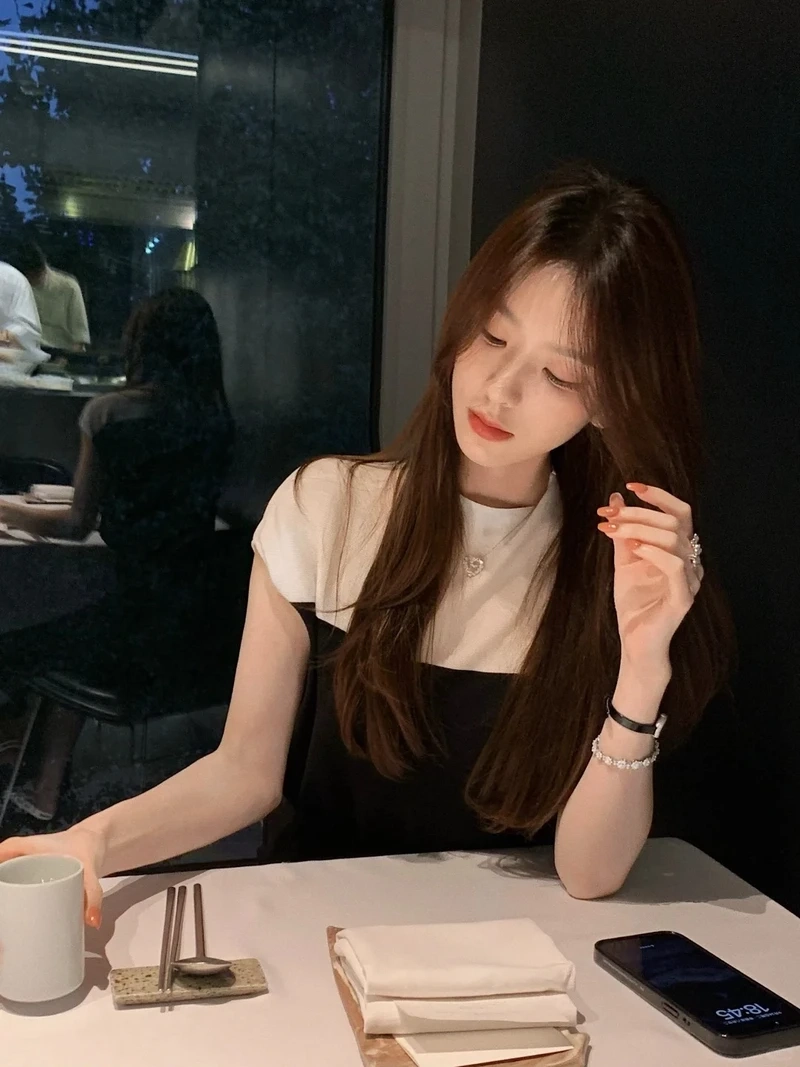 Khoảnh khắc đời thường trong ảnh gái xinh Instagram đi chơi